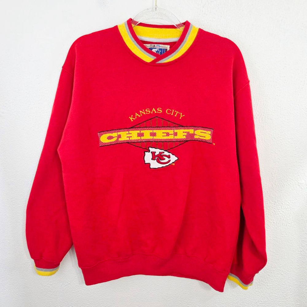 Vintage 90s Kansas City Chiefs sweatshirt red NFL embroidered logo pullover med